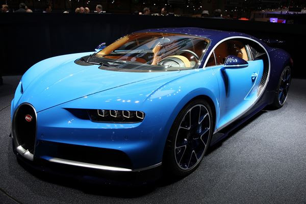 La supercar de l’extrême Bugatti Chiron développe une puissance de 1 500 ch