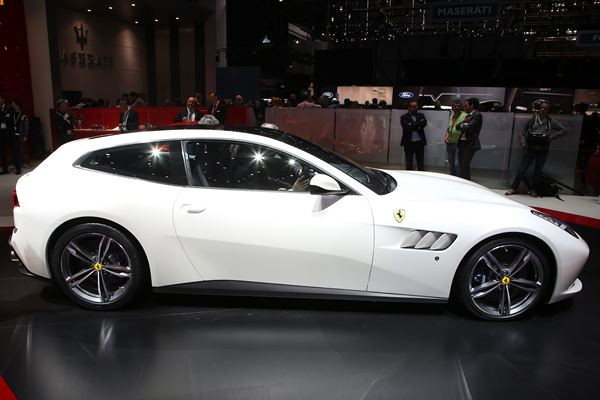 Dans les allées de la 86ème édition du salon de l'automobile de Genève