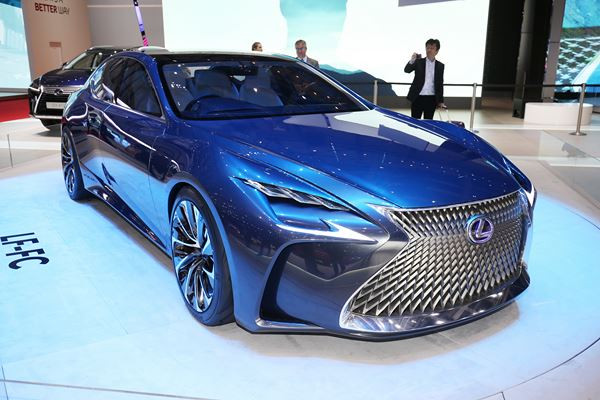 Dans les allées de la 86ème édition du salon de l'automobile de Genève