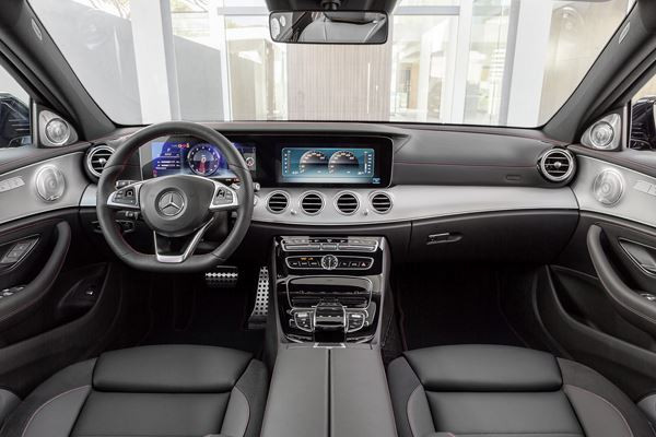 La Mercedes-AMG E 43 4Matic embarque un V6 biturbo 3.0 litres de 401 ch