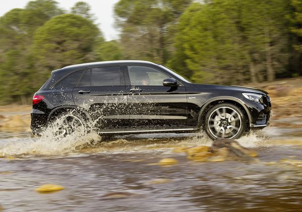 Le SUV Mercedes-AMG GLC 43 4Matic embarque un V6 biturbo 3.0 litres de 367 ch