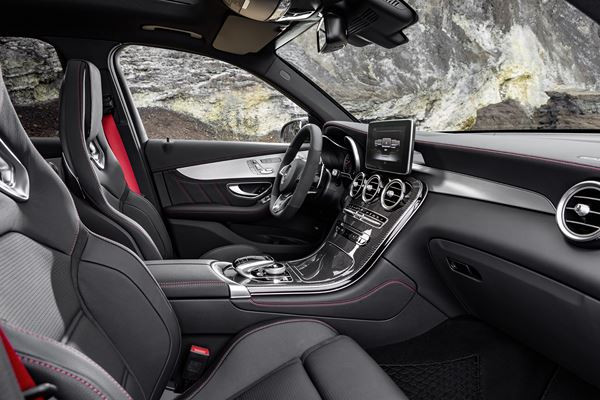 Le SUV Mercedes-AMG GLC 43 4Matic embarque un V6 biturbo 3.0 litres de 367 ch