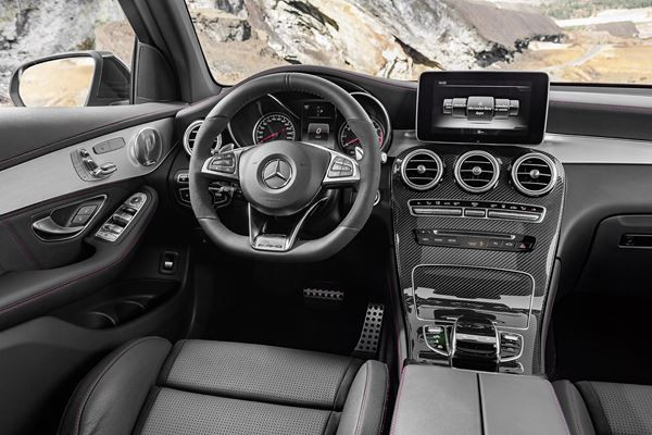 Le SUV Mercedes-AMG GLC 43 4Matic embarque un V6 biturbo 3.0 litres de 367 ch
