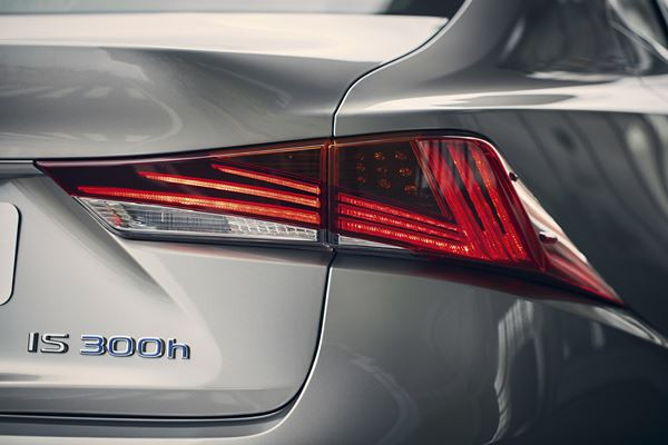 La Lexus IS s'offre des évolutions de style