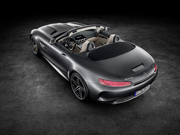 La Mercedes-AMG GT se décline en mode cabriolet