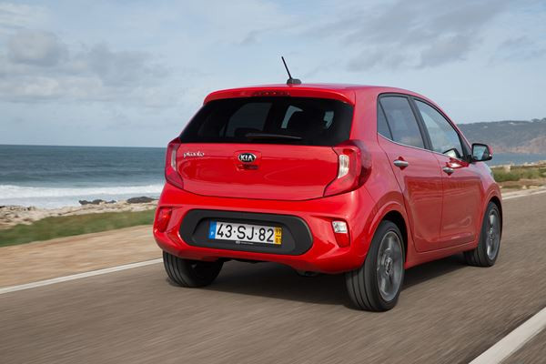 La troisième génération de la mini-citadine Kia Picanto affiche un caractère plus affirmé