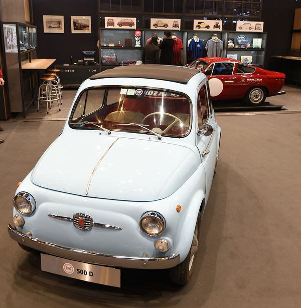 L'édition 2017 du salon Rétromobile ouvre ses portes