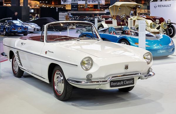 L'édition 2017 du salon Rétromobile ouvre ses portes