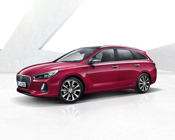 La déclinaison break de la Hyundai i30 s'offre une ligne de toit fuselée