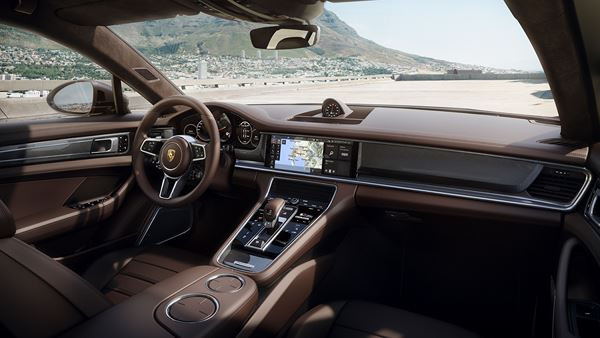 La Porsche Panamera se décline en version Sport Turismo