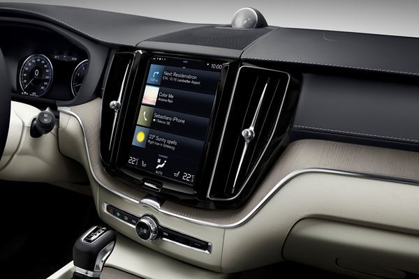 Le SUV premium Volvo XC60 arbore des lignes athlétiques sculptées