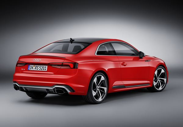 L'Audi RS 5 Coupé embarque un moteur 2.9 TFSI bi turbo de 450 ch