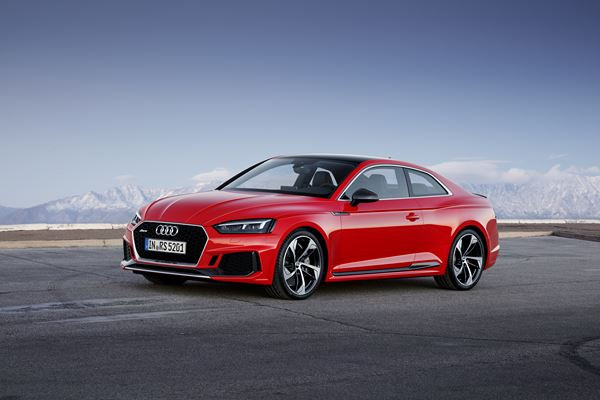L'Audi RS 5 Coupé embarque un moteur 2.9 TFSI bi turbo de 450 ch