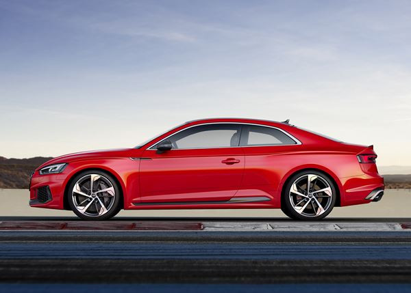 L'Audi RS 5 Coupé embarque un moteur 2.9 TFSI bi turbo de 450 ch