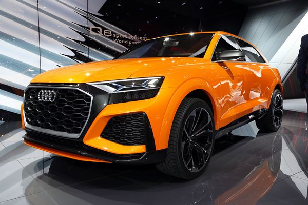 Dans les allées de la 87ème édition du salon de l'automobile de Genève