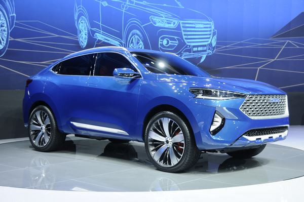 Le 17ème salon automobile de Shanghai ouvre ses portes au public