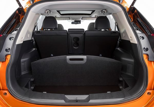 Le Nissan X-Trail s'offre un design revisité et des technologies supplémentaires