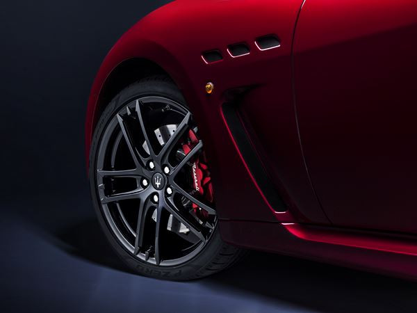 La Maserati GranTurismo s'offre une mise à jour