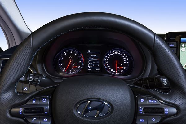La Hyundai i30 N haute performance adore les virages serrés
