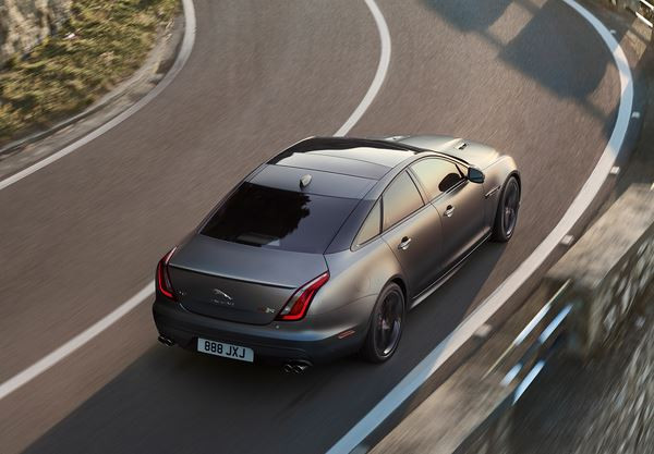 La berline de luxe Jaguar XJ bénéficie de mises à niveau technologiques