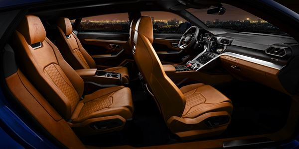 Le SUV Lamborghini Urus affiche des performances de supersportive