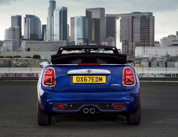 La Mini Cabrio s'offre une cure de rafraîchissement