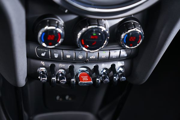 La Mini restylée s'offre quelques retouches