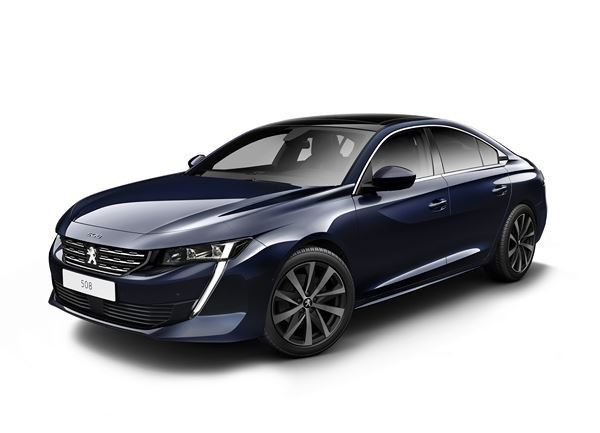 La berline Peugeot 508 adopte une architecture basse et compacte