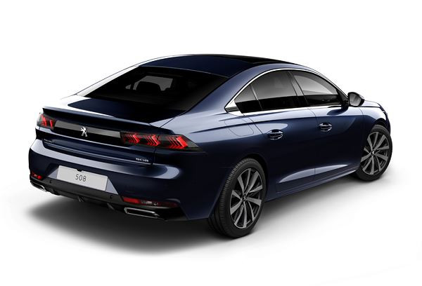 La berline Peugeot 508 adopte une architecture basse et compacte