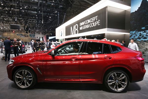Dans les allées de la 88ème édition du salon de l'automobile de Genève