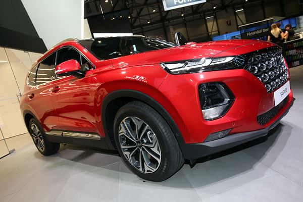 Dans les allées de la 88ème édition du salon de l'automobile de Genève