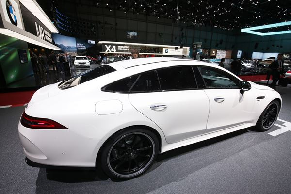 Dans les allées de la 88ème édition du salon de l'automobile de Genève