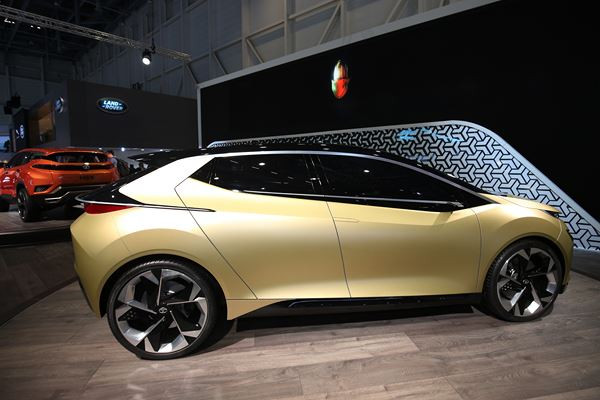 Dans les allées de la 88ème édition du salon de l'automobile de Genève