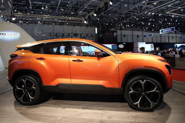 Dans les allées de la 88ème édition du salon de l'automobile de Genève