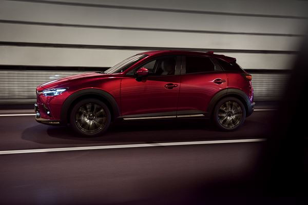 Le Mazda CX-3 2018 affiche une calandre entièrement redessinée