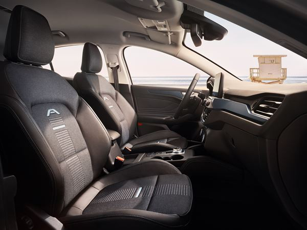 La Ford Focus se décline en version crossover surélevée de 30 mm