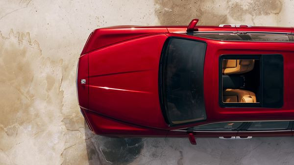 Le SUV de luxe Rolls-Royce Cullinan se dévoile