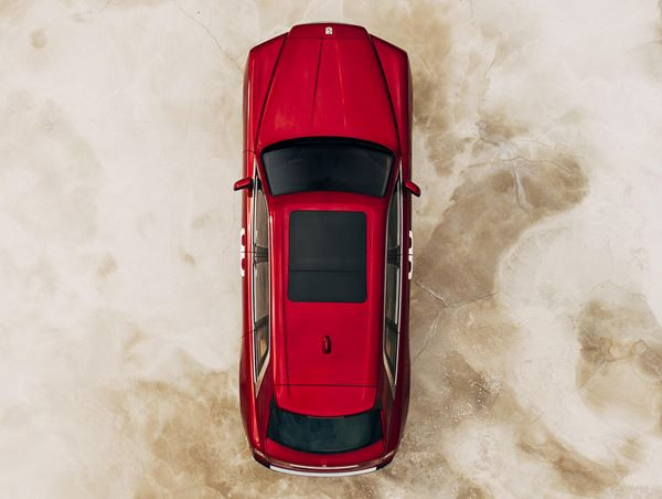 Le SUV de luxe Rolls-Royce Cullinan se dévoile