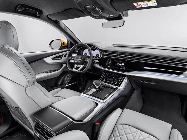Audi Q8: la polyvalence d’un grand SUV sous une robe de coupé quatre portes