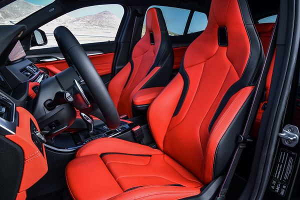 La BMW X2 M35i embarque un moteur 4 cylindres turbocompressé de 306 ch