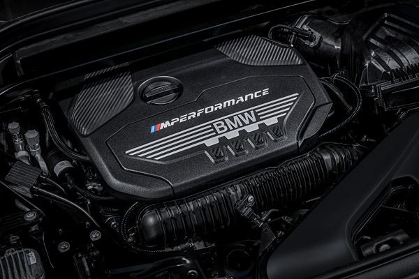 La BMW X2 M35i embarque un moteur 4 cylindres turbocompressé de 306 ch