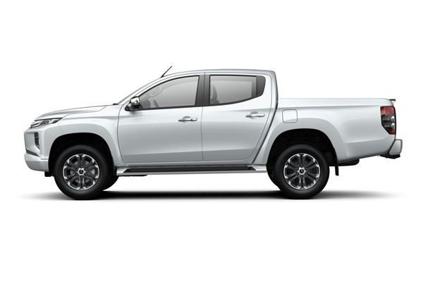 Le pick-up Mitsubishi L200 restylé bénéficie d'une face avant au dessin plus puissant