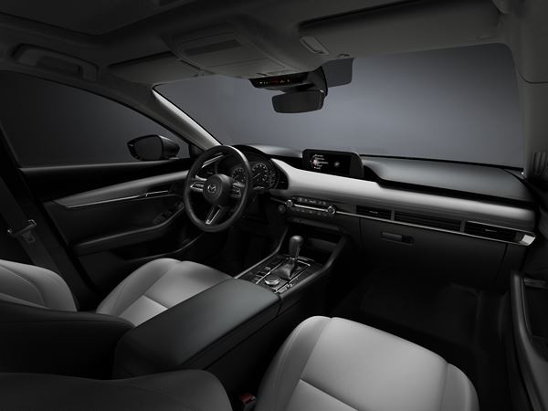 La Mazda 3 quatre portes joue la carte de l’élégance