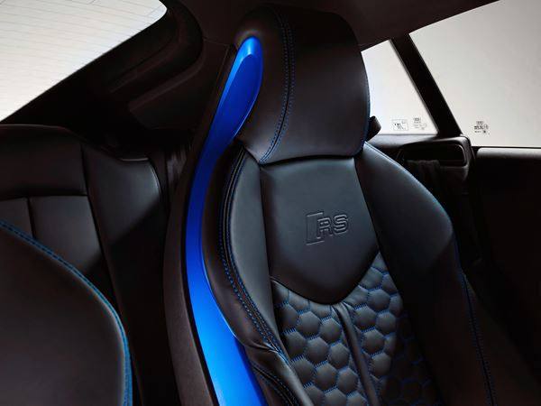 L'Audi TT RS Coupé arbore un look plus musclé