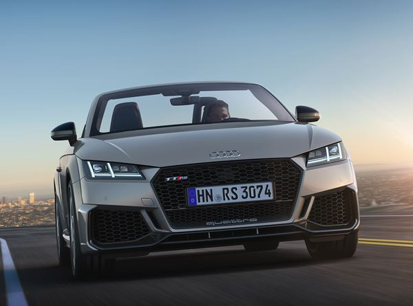 L'Audi TT RS Roadster arbore un look plus dynamique