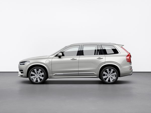 Le grand SUV Volvo XC90 restylé s'offre de subtiles retouches