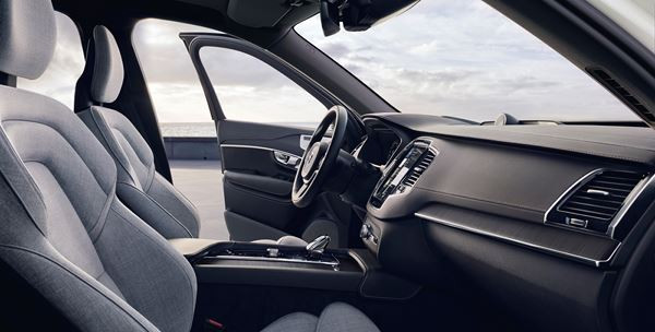Le grand SUV Volvo XC90 restylé s'offre de subtiles retouches