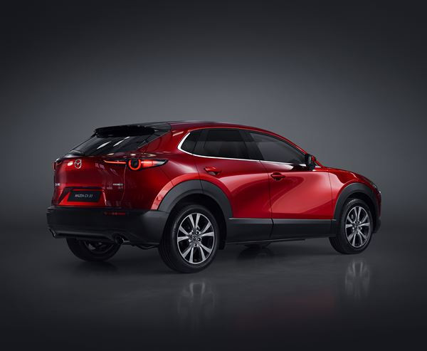 Le crossover compact Mazda CX-30 affiche les proportions généreuses d'un SUV