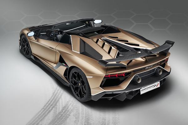 La Lamborghini Aventador SVJ Roadster exécute le zéro à 100 km/h en 2,9 secondes