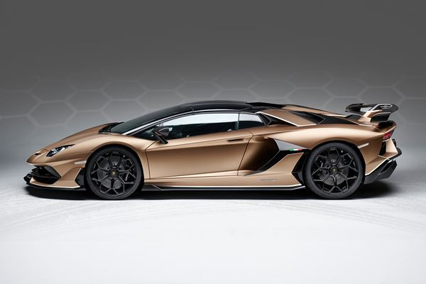 La Lamborghini Aventador SVJ Roadster exécute le zéro à 100 km/h en 2,9 secondes